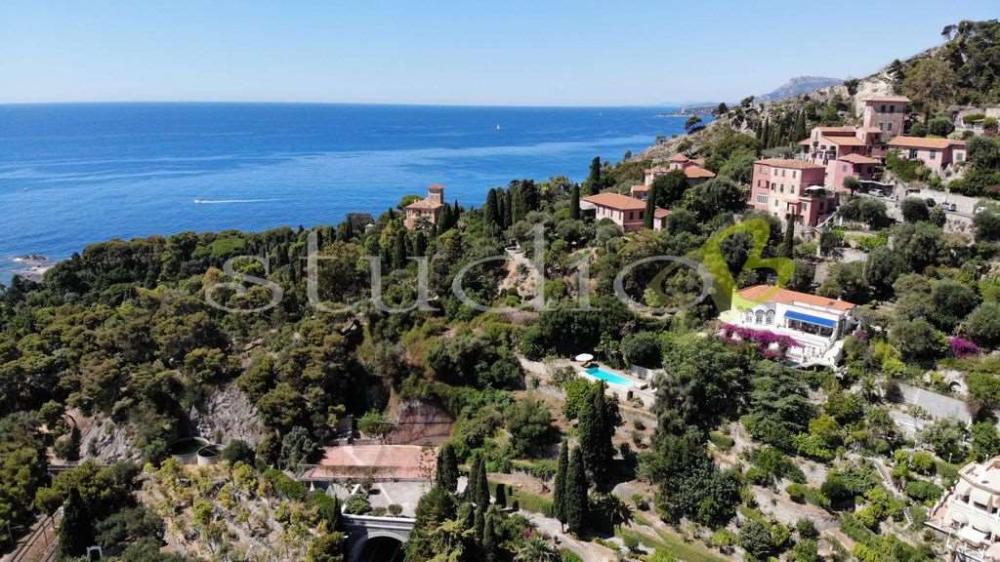 Villa plurilocale in vendita a ventimiglia