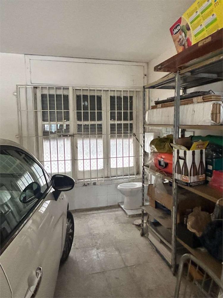 Garage bilocale in vendita a torre-del-greco