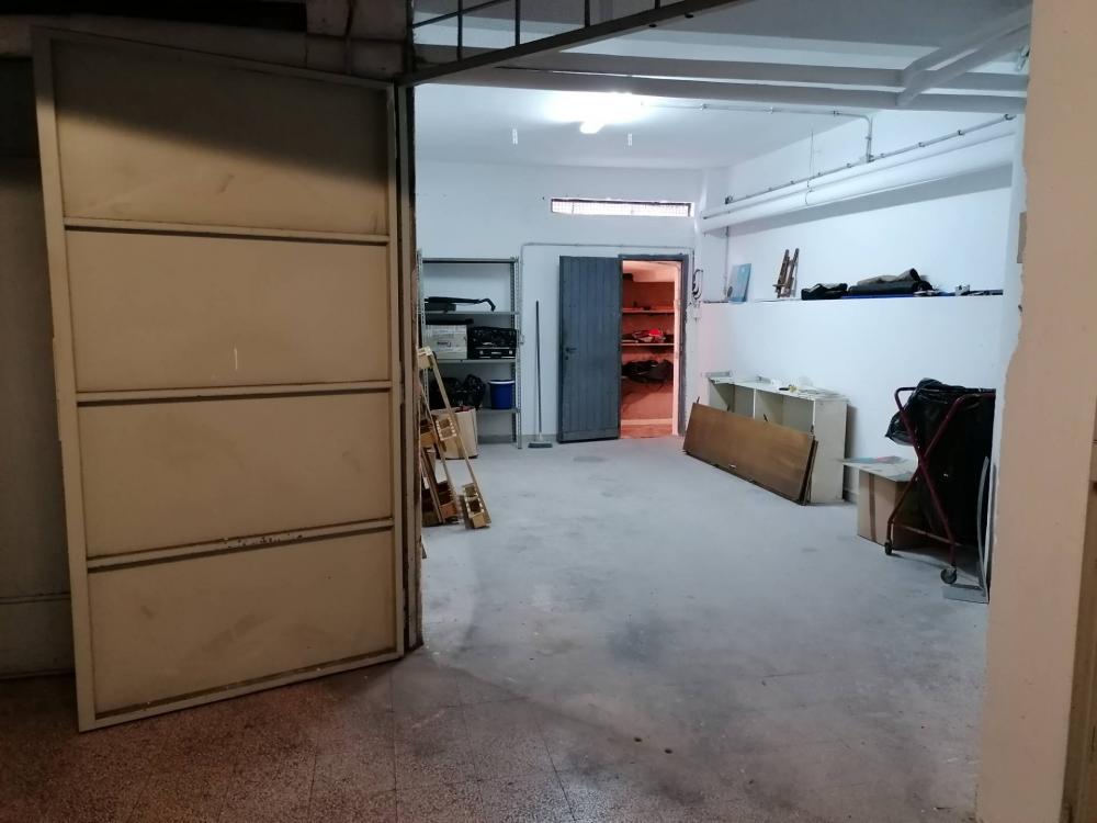 Garage bilocale in vendita a Roma