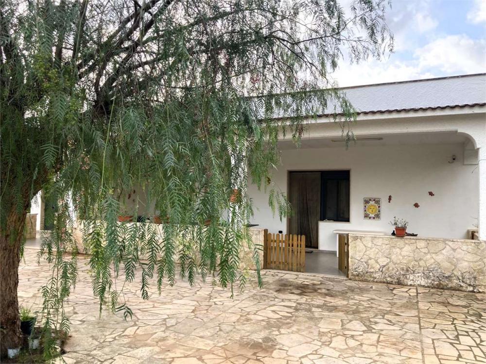 Villa quadrilocale in vendita a Santa sabina