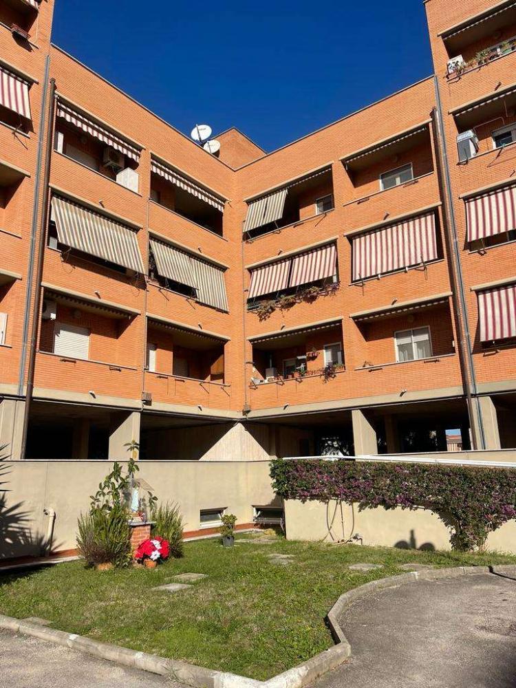 Appartamento plurilocale in vendita a latina