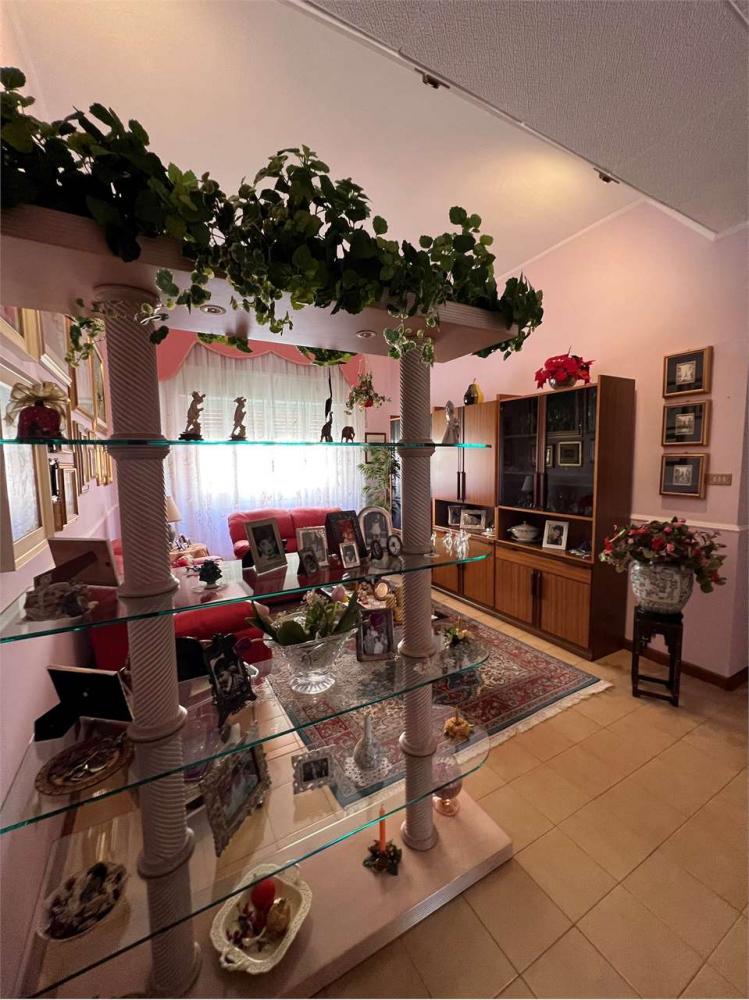 Casa plurilocale in vendita a quartu-sant-elena
