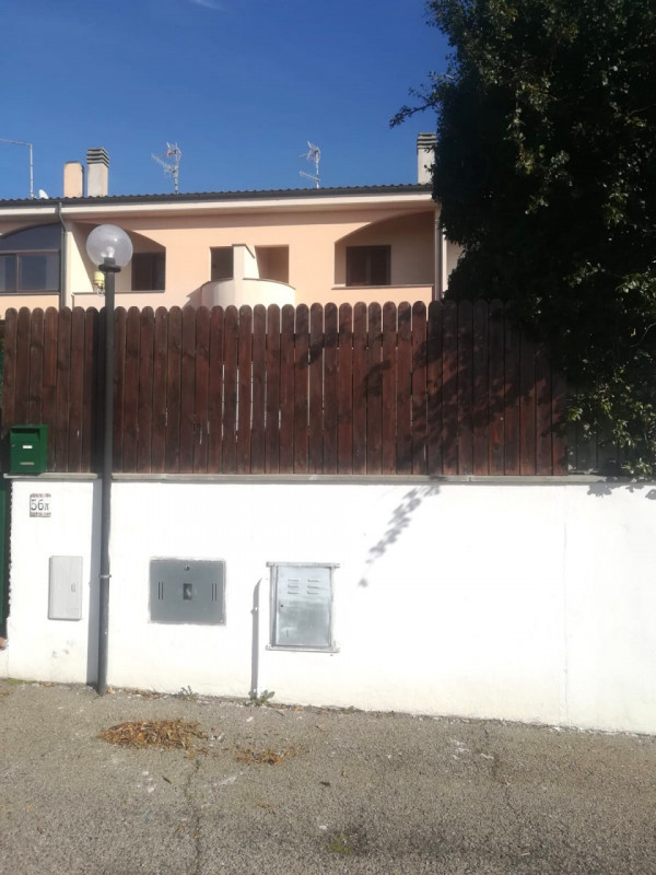 Villa trilocale in vendita a santa-marinella