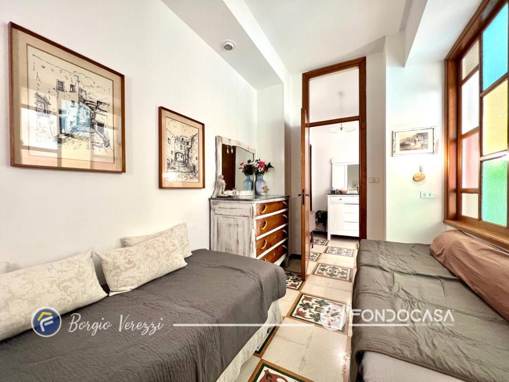 Appartamento plurilocale in vendita a Borgio Verezzi