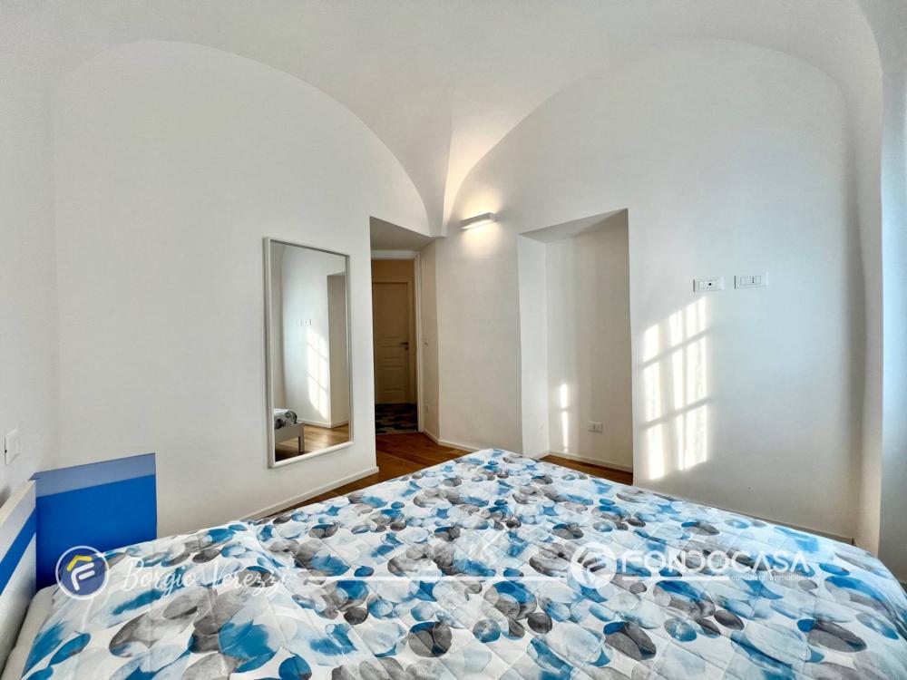 Appartamento quadrilocale in vendita a Borgio Verezzi