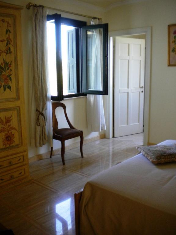 Villa indipendente plurilocale in vendita a Cupra Marittima
