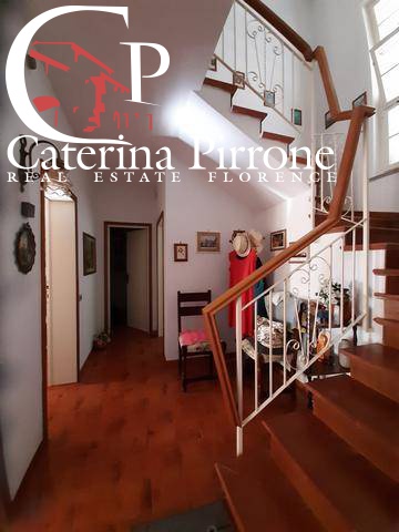 Villa plurilocale in vendita a Cecina