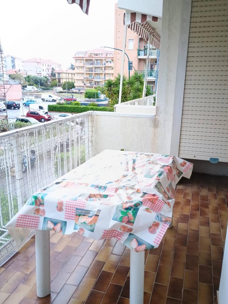Appartamento bilocale in affitto a Albenga