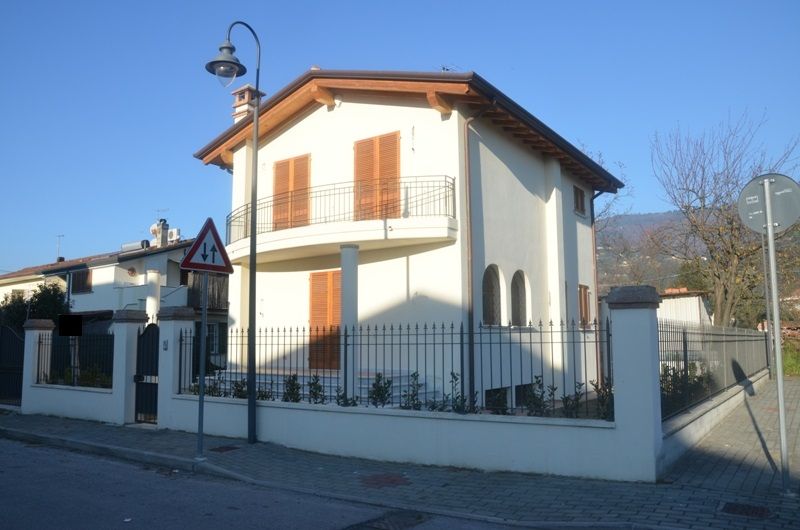 Casa plurilocale in vendita a Cervaiolo
