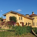 Villa plurilocale in vendita a Massa