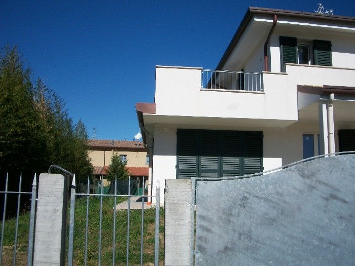 Villa plurilocale in vendita a Viareggio