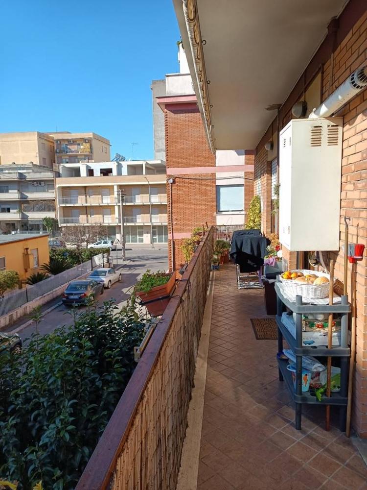 Foto - Appartamento quadrilocale in vendita a latina
