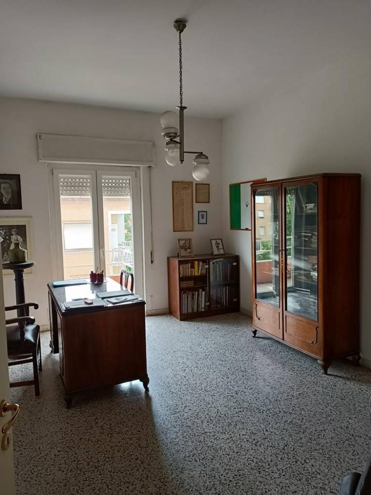 Foto - Appartamento plurilocale in vendita a latina