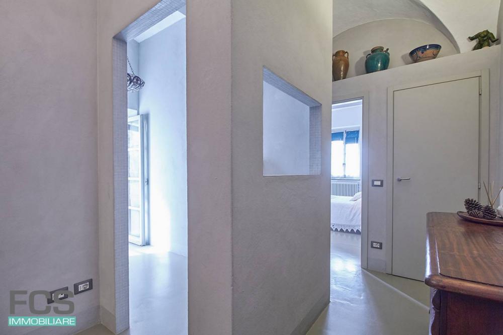Appartamento quadrilocale in vendita a Finale Ligure