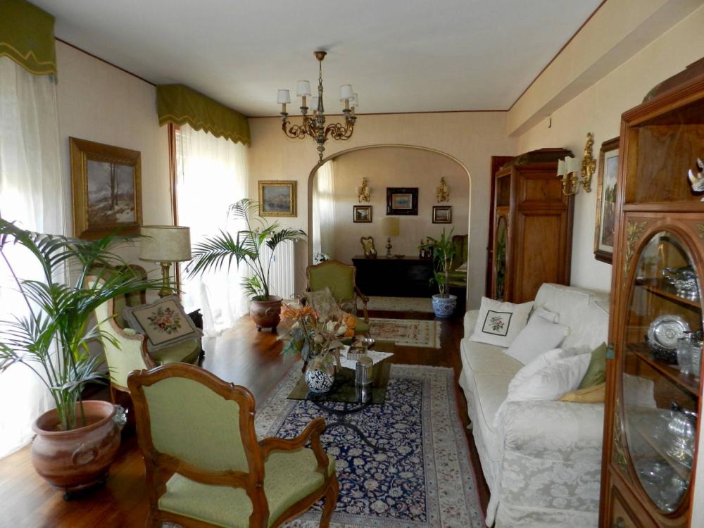 Appartamento plurilocale in vendita a Rosignano solvay