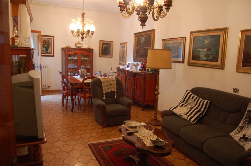 Villa plurilocale in vendita a rosignano-marittimo