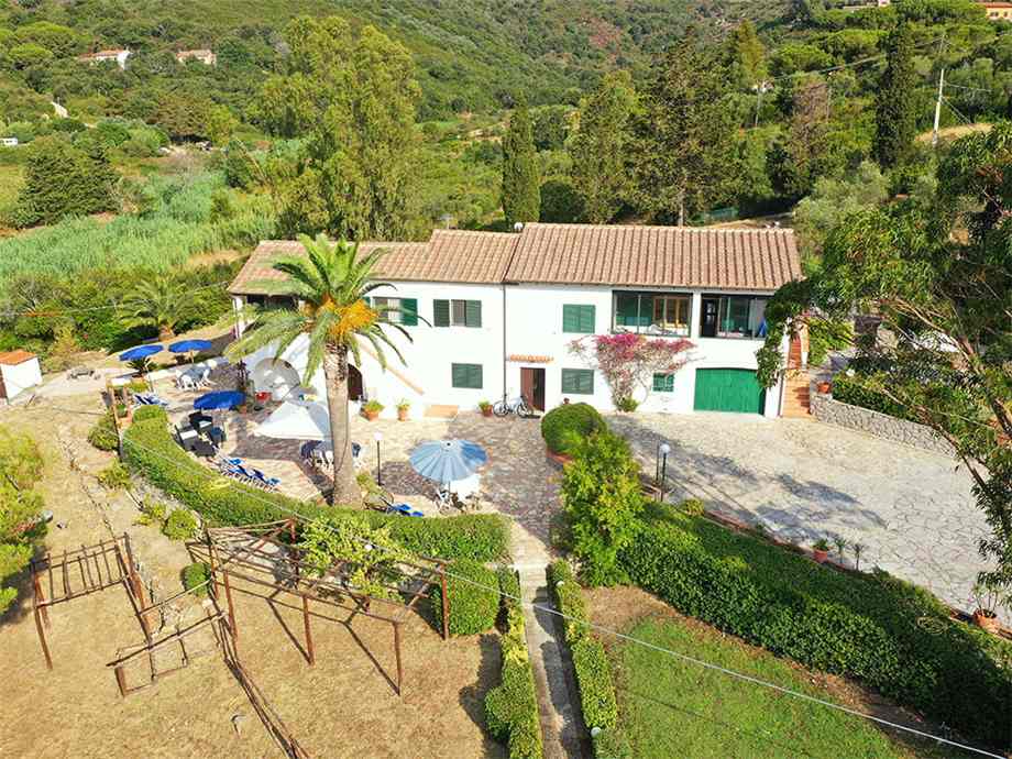 Casa plurilocale in vendita a Campo nell'Elba