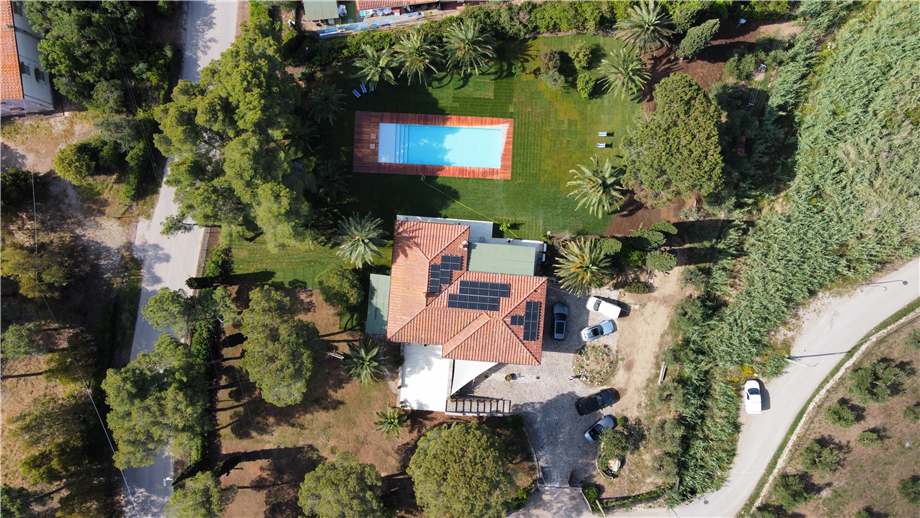 Villa indipendente plurilocale in vendita a Capoliveri