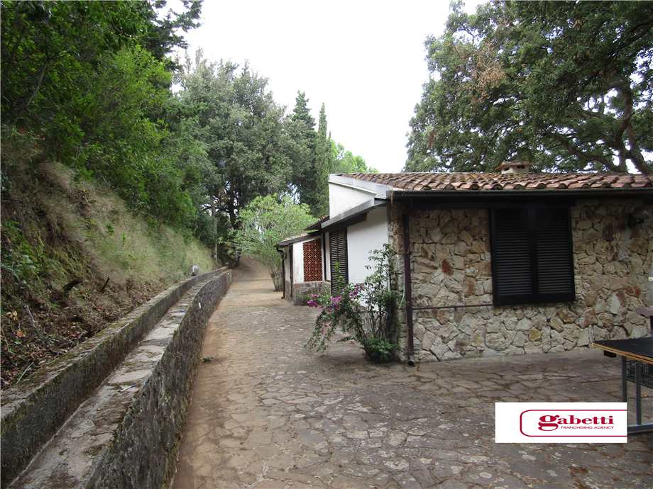 Villa indipendente plurilocale in vendita a Portoferraio