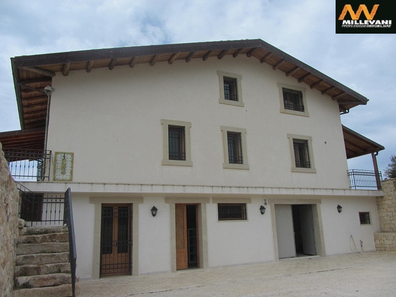 Villa indipendente plurilocale in vendita a Pachino