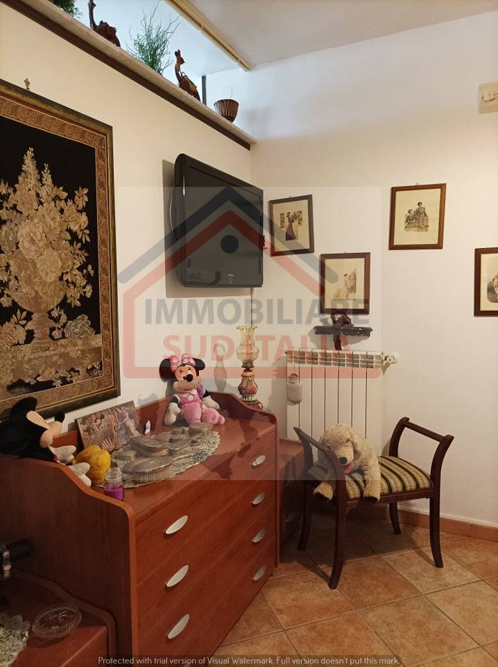 Appartamento bilocale in affitto a Napoli
