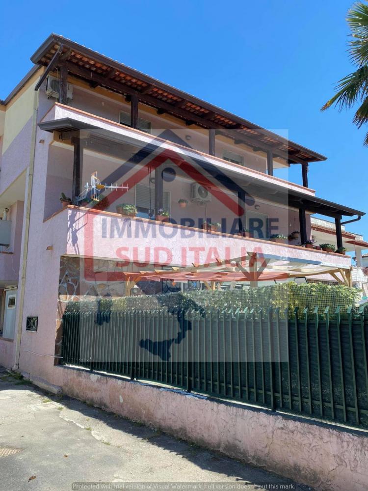 Appartamento plurilocale in vendita a Giugliano in Campania