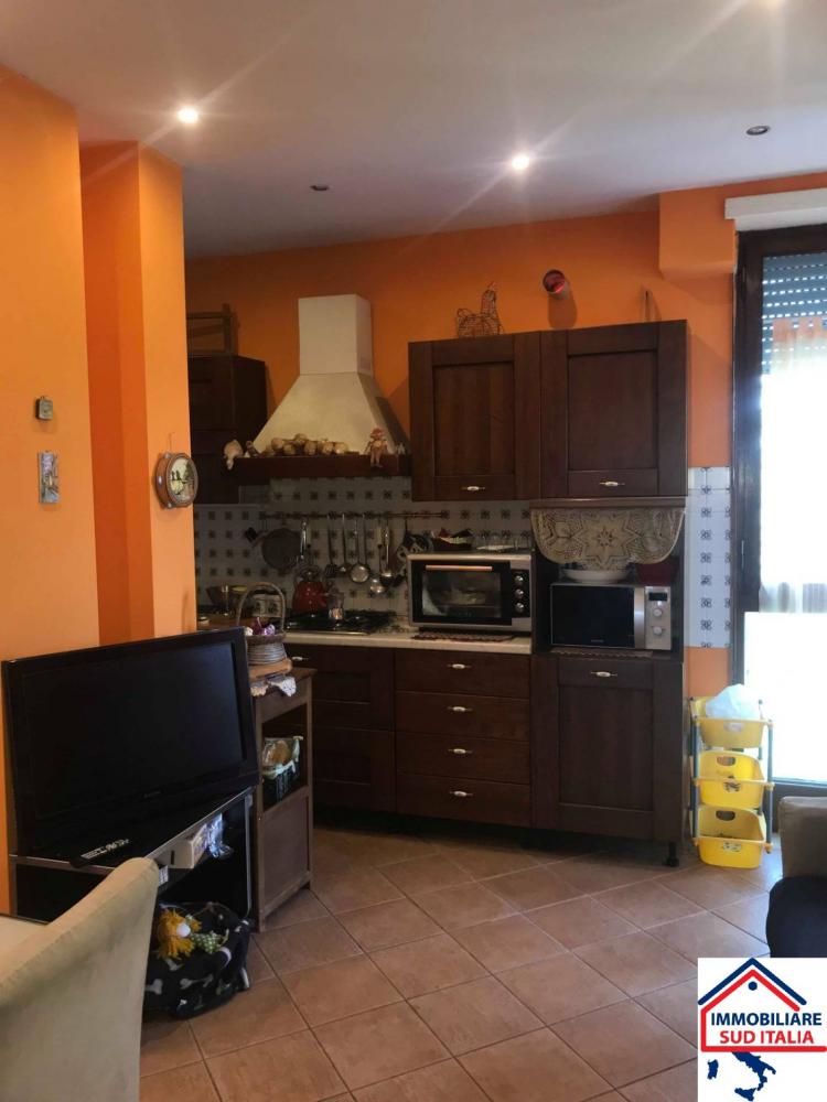 Appartamento plurilocale in vendita a Napoli