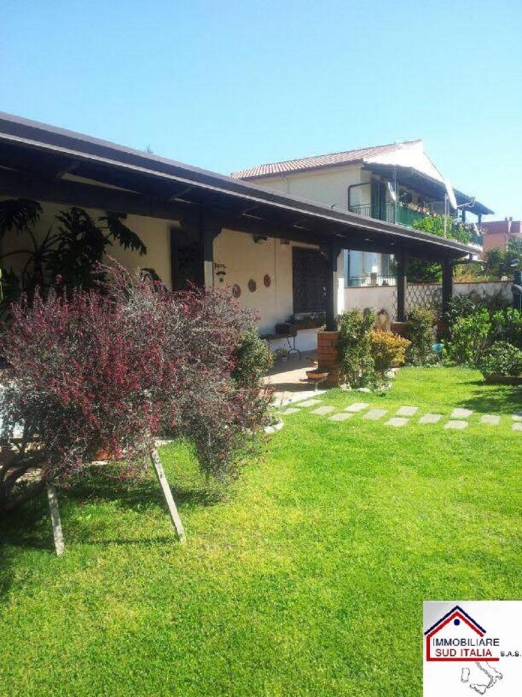 Villa trilocale in vendita a Giugliano in Campania