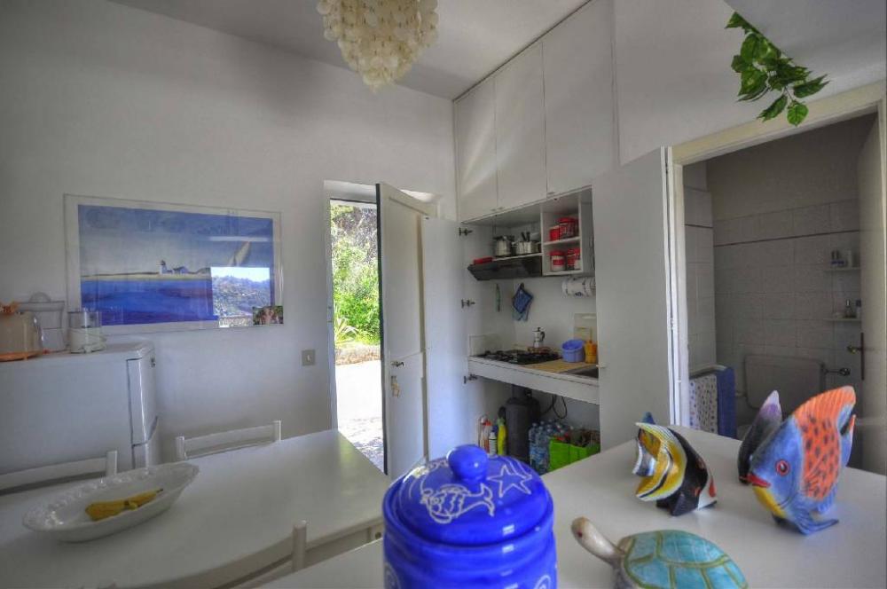 elba bagnaia monolocale con terrazza vista mare e cucina a scomparsa - Appartamento monolocale in vendita a Mare