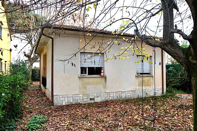 Villa plurilocale in vendita a viareggio