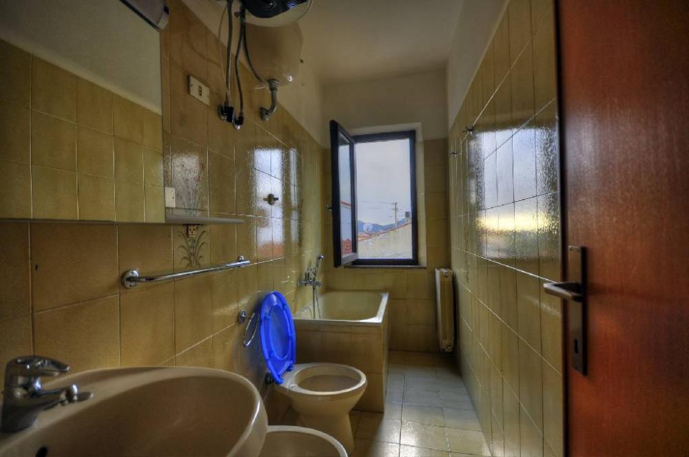secondo bagno appartamento a campo nell'elba con due camere da letto - Villa indipendente quadrilocale in vendita a Campagna