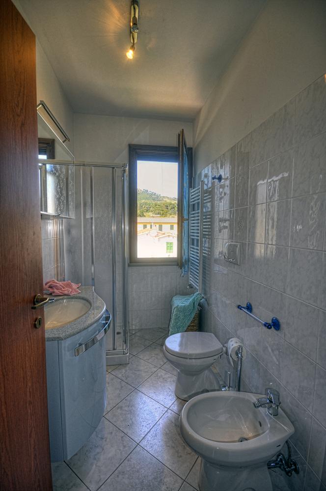 bagno appartamento al mare con terrazza - Villa indipendente bilocale in vendita a Mare