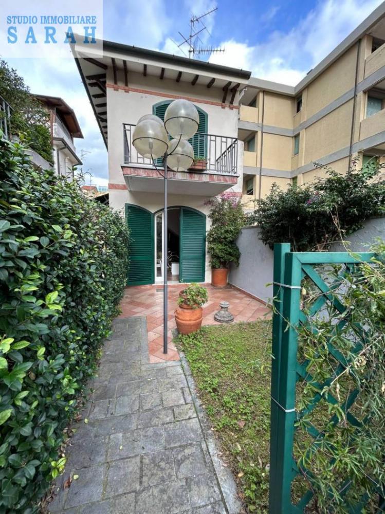 Casa quadrilocale in vendita a Viareggio