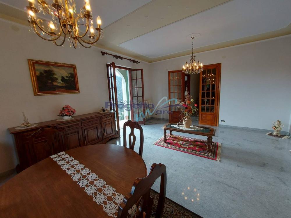 Appartamento plurilocale in vendita a Pietra Ligure