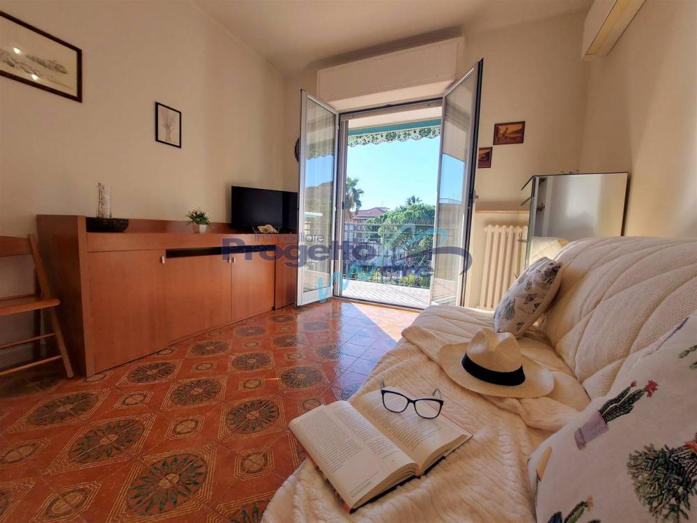 Appartamento trilocale in vendita a Pietra Ligure
