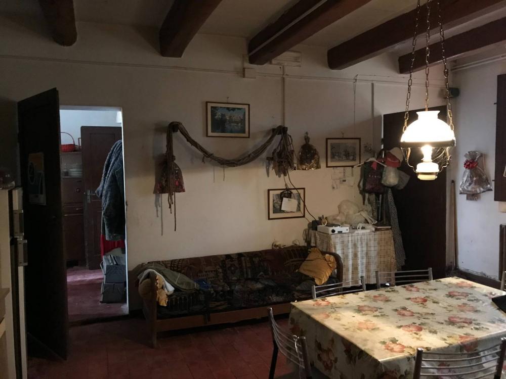 Casa plurilocale in vendita a Ravenna