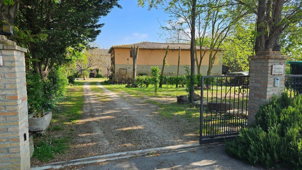 Rustico / casale plurilocale in vendita a Ravenna