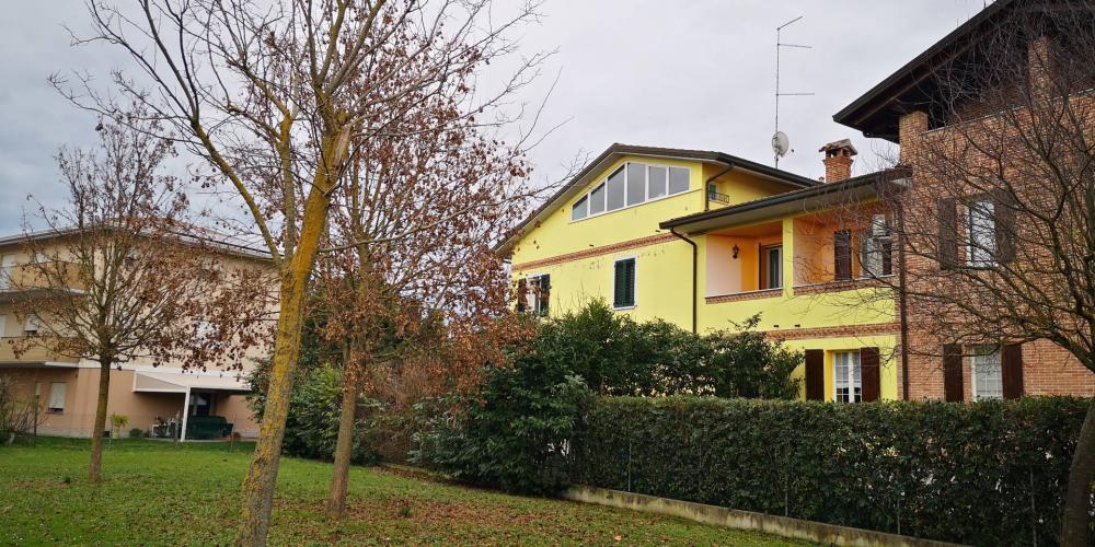 Villa plurilocale in vendita a Ravenna