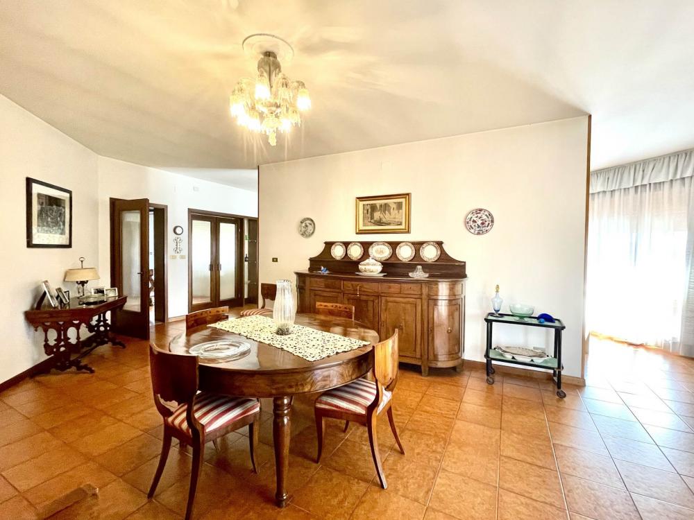 sala villa San Giorgio al Tagliamento - Villa plurilocale in vendita a san-michele-al-tagliamento