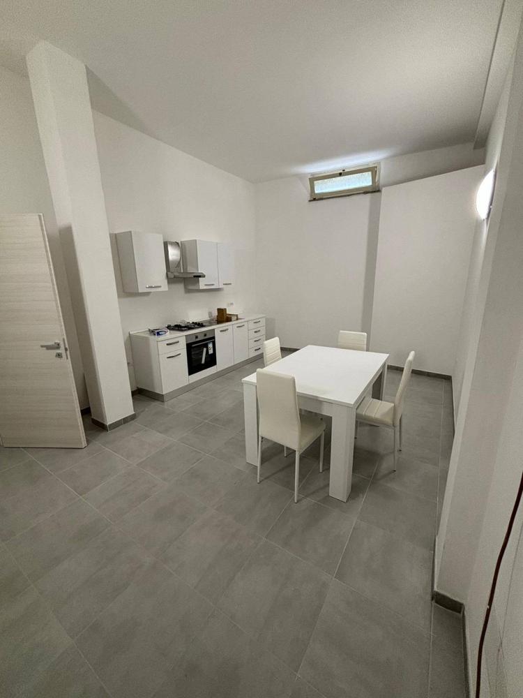 Appartamento trilocale in affitto a Cagliari