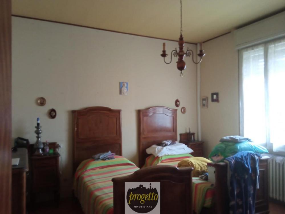 Camera doppia - Appartamento bicamere in vendita a Monfalcone
