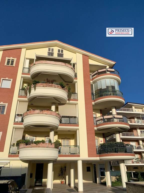 3531e8bdba77dbd242313a5082a85427 - Appartamento trilocale in vendita a Roma