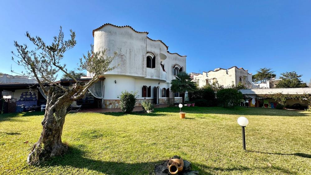 Casa plurilocale in vendita a Terracina