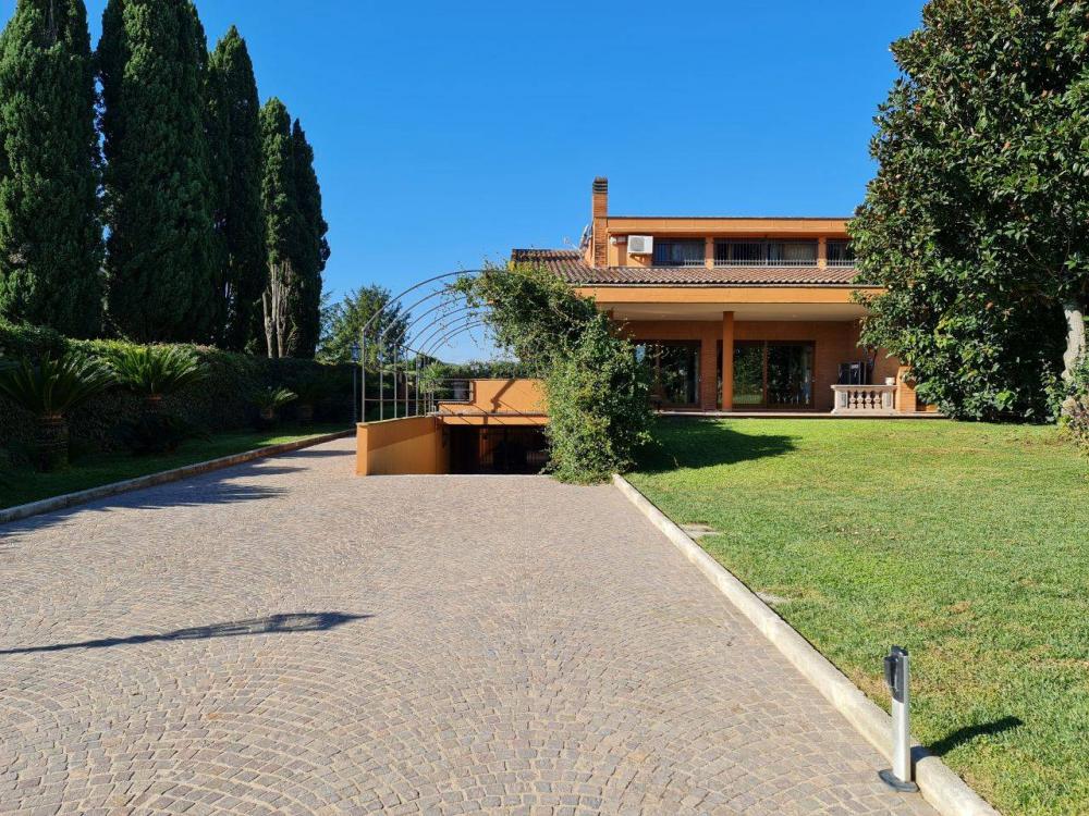 Villa indipendente plurilocale in affitto a Civitella d'Agliano