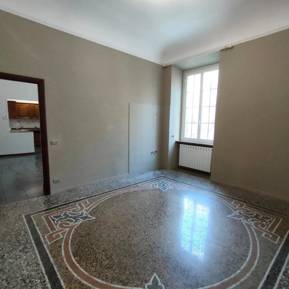 Appartamento plurilocale in vendita a Savona