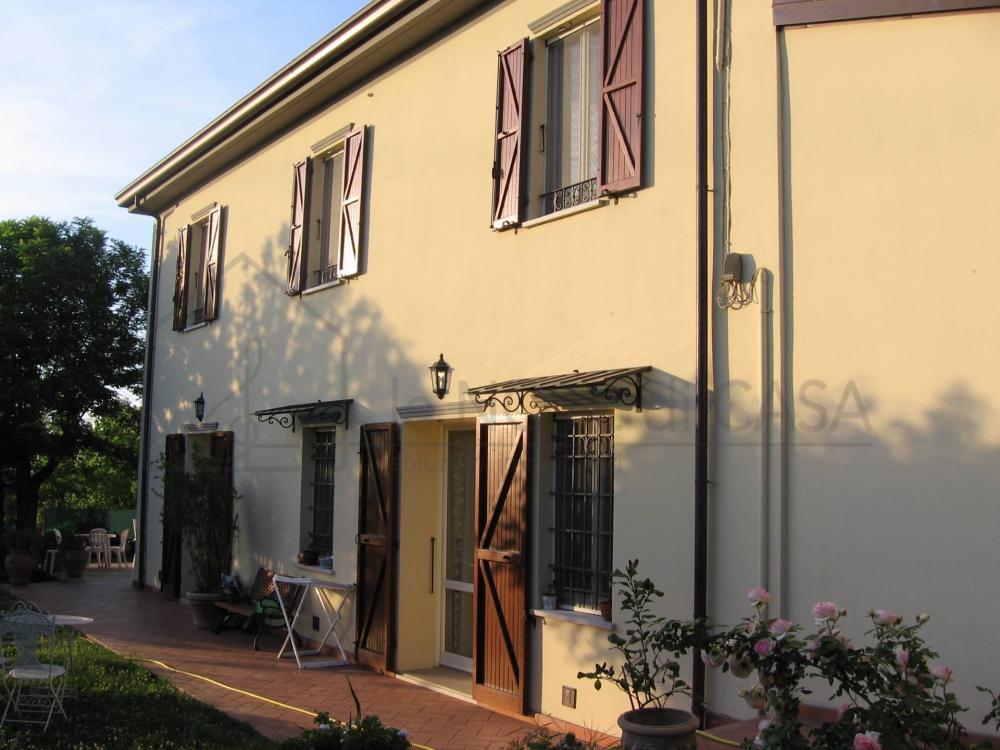 Villa plurilocale in vendita a Rimini