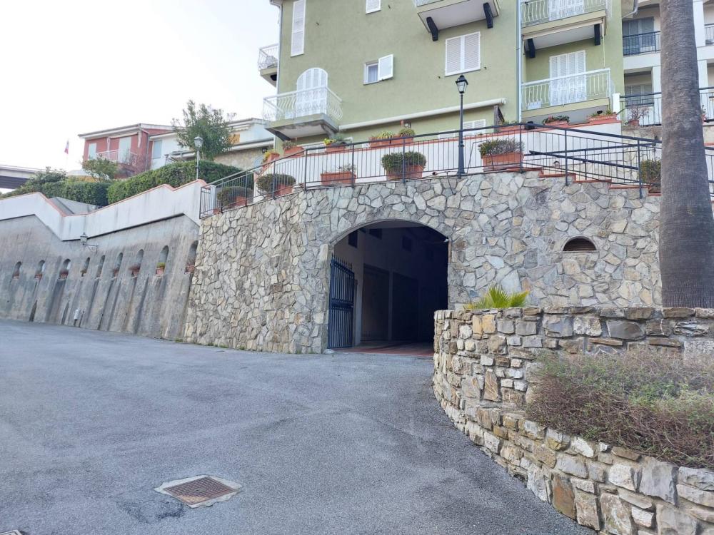 Garage monolocale in vendita a San Bartolomeo al Mare