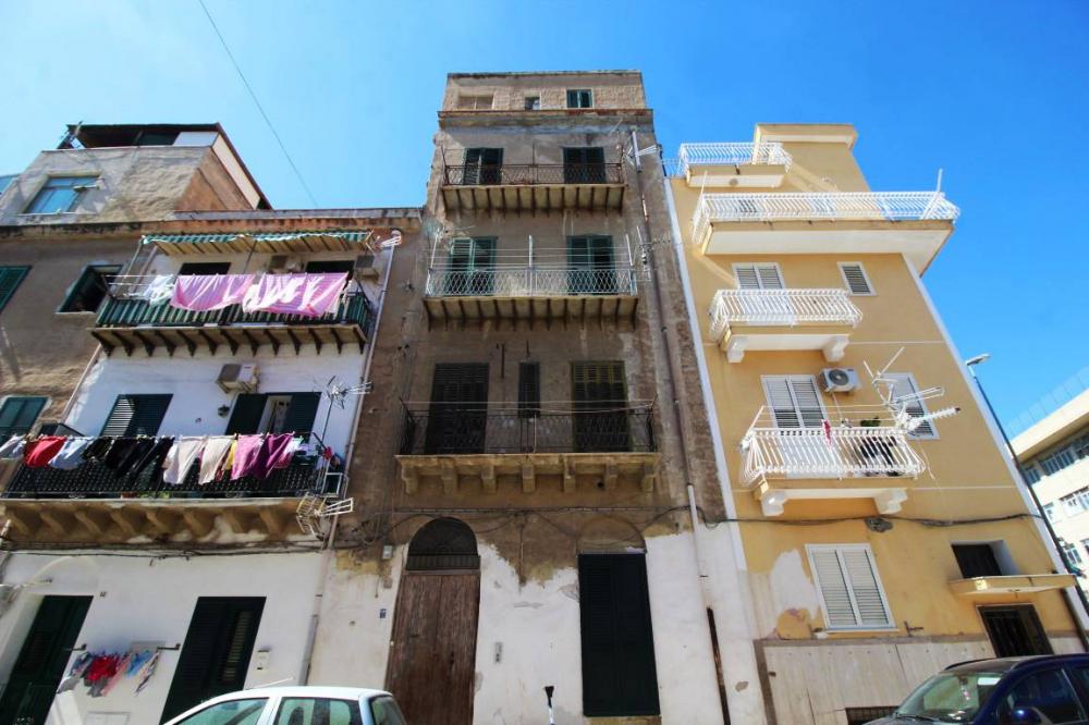 Appartamento trilocale in vendita a Palermo
