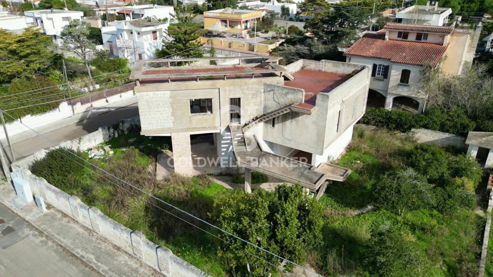 Villa indipendente quadrilocale in vendita a Melendugno