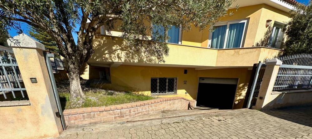 Villa plurilocale in vendita a Arzachena